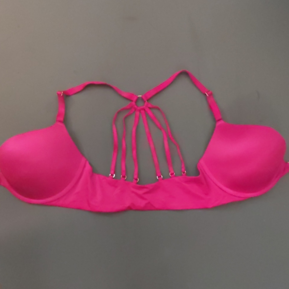 Like new Victoria Secret bra - Picture 2 of 3